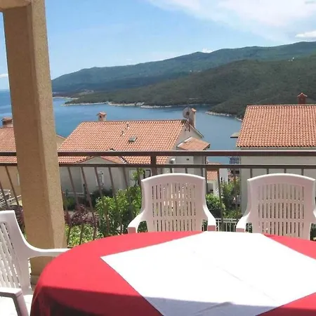 Apartments Silvano Rabac